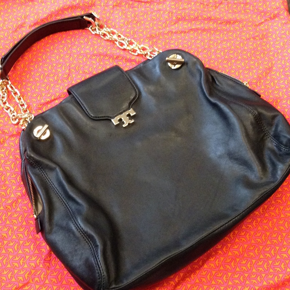Tory Burch black leather purse.